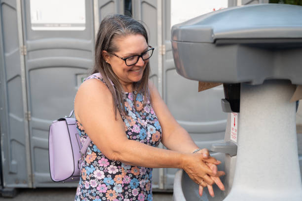 Best Luxury portable toilet rental  in Crystal Falls, MI